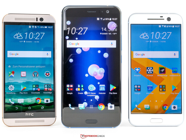 Vanaf links: HTC One M9, HTC U11, HTC 10