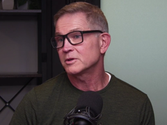 Roblox's CEO David Baszucki afgebeeld in de podcast (bron: New York Times)