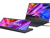 De ProArt Display PA147CDV heeft een beeldverhouding van 32:9 en een ingebouwd aanraakscherm. (Afbeelding bron: ASUS)