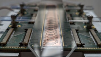 De op glas gebaseerde geïntegreerde fotonische circuits van Ephos kunnen de impact van quantumcomputing op het milieu helpen verminderen (Afbeelding Bron : Ephos)