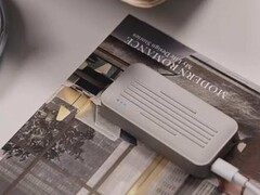 Deze zeer compacte NAS heeft WiFi en een capaciteit tot 2TB (Afbeelding bron: Milenas)