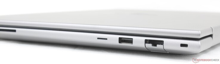 Rechts: SD-kaartlezer, Nano SIM-sleuf (optioneel), USB-A (5 Gbps), RJ-45 (1 Gbps), Nano veiligheidsslotgleuf