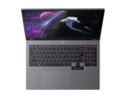 Een nieuwe AMD Strix Halo laptop is online opgedoken (bron: Emdoor)