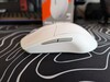 SteelSeries Rival 3 Wireless Gen 2 linkerzijprofiel met twee extra knoppen.