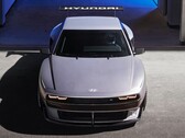 De Hyundai N Vision 74 is een hybride sportwagen met een gewone EV-batterij en een waterstofbrandstofcel (Afbeelding: Hyundai)