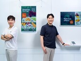 Twee centrale figuren achter de ontwikkeling van het Color E-Paper van Samsung (Afbeelding bron: Samsung)