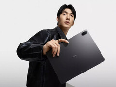 De Oppo Pad 4 Pro is de eerste tablet die op de markt wordt gebracht met Qualcomm's Snapdragon 8 Elite chipset. (Afbeelding bron: Oppo)