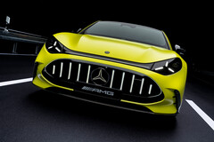 De nieuwe Mercedes-AMG GT 4-Door Coupé is de eerste productie-EV die gebruik maakt van drie revolutionaire axiale-flux motoren, die een piekvermogen leveren van maar liefst 1.153 pk