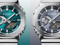 De Casio G-Shock GM-2110D-3A1 (links) en GM-2110D-8A (rechts), afgebeeld. (Afbeeldingsbron: Casio)