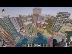 Mike Tomlin heeft een complete stad gebouwd in Minecraft, compleet met een dichtbebouwde skyline en een grote verscheidenheid aan gebouwen.