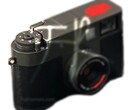 De aankomende Fujifilm half-frame compactcamera is officieel gespot in een gelekte afbeelding. (Afbeeldingsbron: Andrea Pizzini op YouTube)