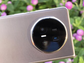 Honor zal de Magic V5 gebruiken om een nieuwe 70mm telefotocamera te laten zien. (Afbeeldingsbron: fenibook)