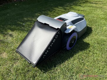 Anthbot N8 met uitwerpdeflector