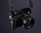 De Leica Q3 43 is nu ook verkrijgbaar als Formula 1 Edition.