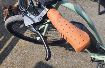 Vinnen grip ontwerp op de Touroll B2 e-bike