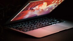 Microsoft duwt onbeheerde Windows 11 24H2-machines naar 25H2 nu de deadline voor het einde van de ondersteuning in oktober 2026 nadert.