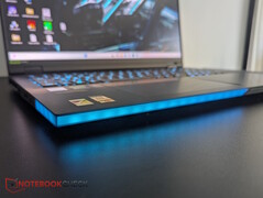 LED-strip rond de linkerrand
