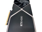 De GeForce RTX 4080 heeft 9.728 CUDA-kernen, een 256-bits brede bus en 16 GB VRAM. (Bron: Notebookcheck)