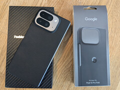 Hoesjes van aramidevezel bieden aanzienlijk minder bulk in vergelijking met de standaard hoesjes van Google