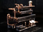 Koperen leidingen en drukmeters geven de PC van Billet Labs een steampunk uiterlijk.