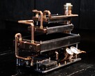 Koperen leidingen en drukmeters geven de PC van Billet Labs een steampunk uiterlijk.