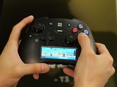 Hands-on op Gamescom: Deze controller is voorzien van een display, een besturingssysteem en een Raspberry Pi-chip