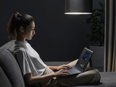 De ASUS Zenbook Pro 17 begint bij 1.499 euro met een Ryzen 7 6800H APU. (Afbeelding bron: ASUS)