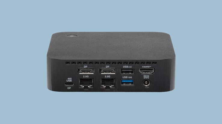 De PN55 mini PC heeft een gezonde reeks poorten.