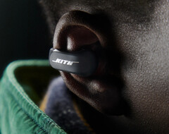 De Ultra Open Earbuds zijn voorzien van een 'gezamenlijk logo' van Bose en Kith. (Afbeeldingsbron: Kith)