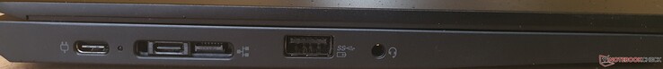 Links: 2x USB-C 3.2 Gen2/dockingpoort (10 GBit/s), USB-A 3.2 Gen1 (5 GBit/s), gecombineerde audiopoort