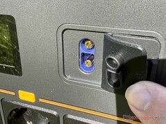 Startondersteunings- en hulpaccupoorten onder het deksel