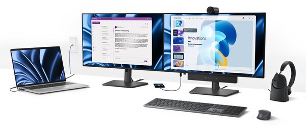 Twee Dell Pro P 27 USB-C Hub monitoren naast elkaar, waarvan één met een webcam en een soundbar.
