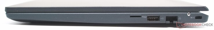 microSD-kaartlezerpoort, USB Type-A Gen 3.2, RJ45-netwerkpoort, Kensington-slot