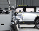 De Rivian R1S SUV scoorde hoog in de botsproeven van de IIHS. (Beeldbron: IIHS)