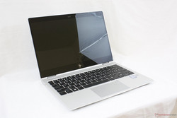 De HP EliteBook x360 1020 G2 is een krachtige business-convertible met dunne schermranden.
