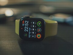 Een Apple Watch SE op een tafel (Afbeelding bron: Onur Binay via Unsplash; bijgesneden)