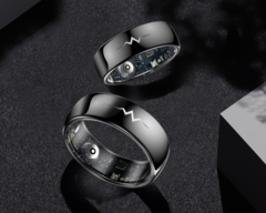 Op het moment van schrijven is de Rollme R11 smart ring (op de foto) slechts in één kleur verkrijgbaar - zwart. (Afbeeldingsbron: Rollme)