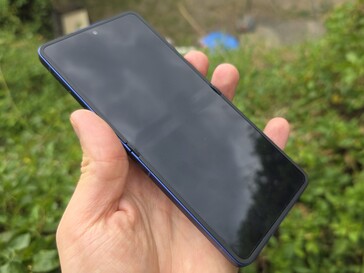 Samsung Galaxy Z Flip7 test. (Afbeeldingsbron: Marcus Herbrich)