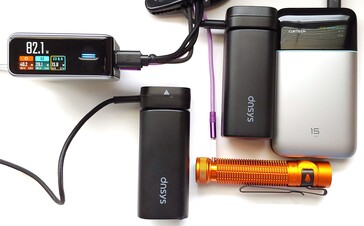 In één test produceerde de Cuktech 82,1 W bij het gelijktijdig opladen van vier apparaten.