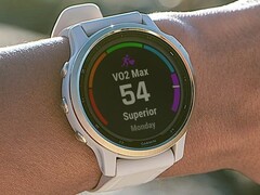 Garmin heeft bètaversie 26.96 software vrijgegeven voor de Fenix 6S en andere gerelateerde smartwatches. (Afbeeldingsbron: Garmin)