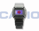Het Casio G-Shock x Hidden NY DW5600HDN257 horloge (afbeelding) heeft een aangepast logo dat oranje oplicht door de LED-achtergrondverlichting. (Afbeeldingsbron: Casio)