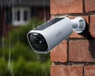 De eufyCam E40 (foto) met zonnepaneel van Anker is gelanceerd in Europa. (Afbeeldingsbron: eufy)