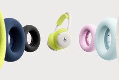 De Beats 360-hoofdtelefoon kan worden uitgerust met een verscheidenheid aan kleurrijke UltraPlush- of ademende Performance Knit-oorkussens.
