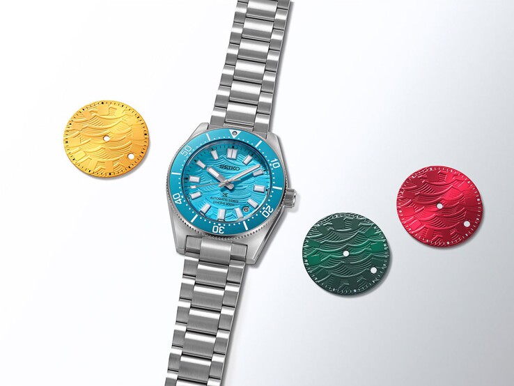 De Seiko Prospex 1965 Heritage Diver met een helderblauwe wijzerplaat met golfpatroon en een bijpassende lunette, omringd door vier kleurrijke wijzerplaatontwerpen die de door fans gekozen opties vertegenwoordigen.