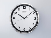 Seiko KX701S retro quartz wandklok met zilverkleurige rand en contrasterende zwart-witte wijzerplaat.