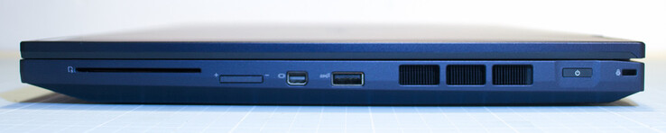 Smartcard-lezer; DisplayPort; USB Type-A 3.1 Gen 2; Kensington-beveiligingssleuf