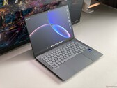 Asus Googlebook 14-laptopreview - Een ExpertBook Ultra met een Glowbar