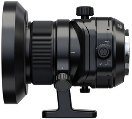 De GF30mmF5.6 T/S met zonnekap en statiefbevestiging (Foto: Fujifilm)