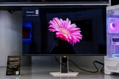 De nieuwe Hisense UX monitor met echte RGB mini-LED achtergrondverlichting