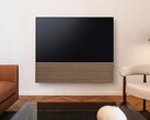 Samsung combineert de S99H OLED Smart TV met een stijlvolle soundbar met een houten voorpaneel.